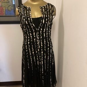 Beautiful Xscape dress